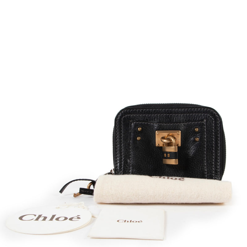 Shop safe online at Labellov in Antwerp this 100% authentic second hand Chloé Black Leather Wallet