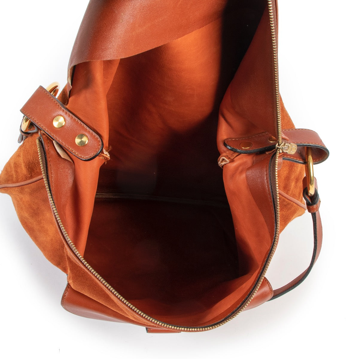 Shop safe online at Labellov in Antwerp this 100% authentic second hand Delvaux Orange Suede Shoulder Bag