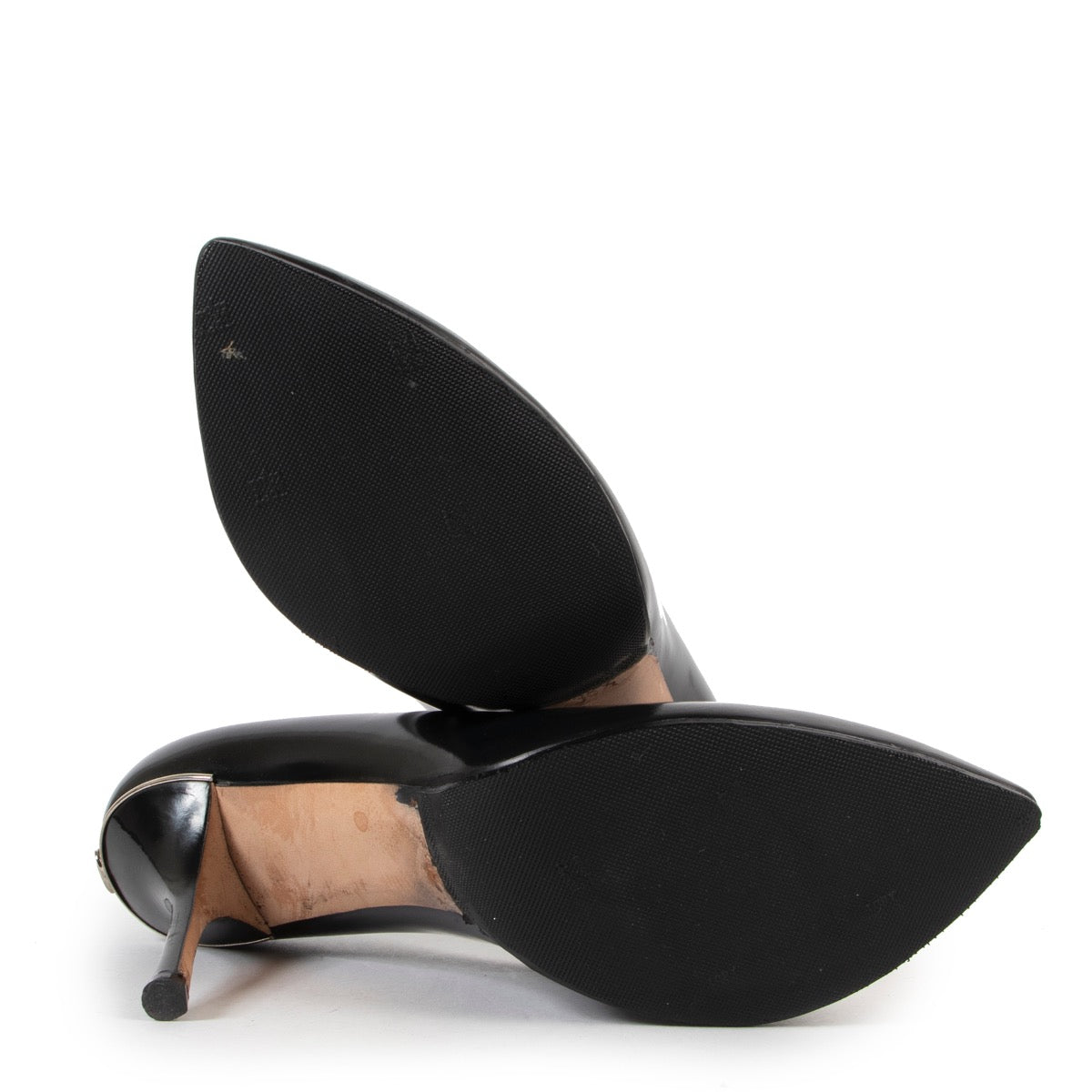 Shop safe online at Labellov in Antwerp this 100% authentic second hand Gucci Black Pumps - Size 36,5