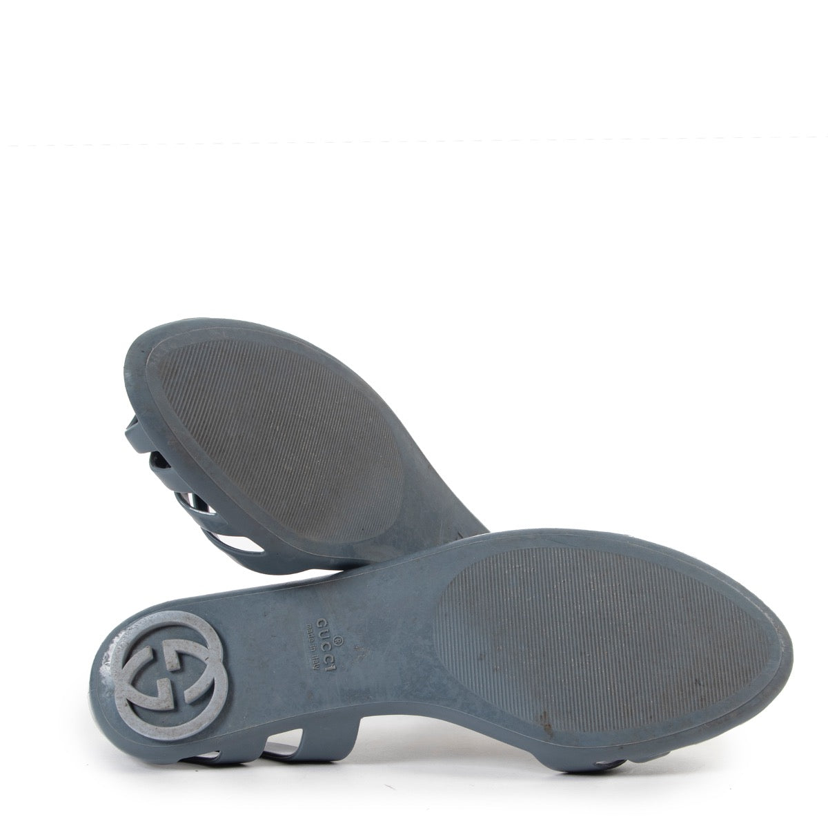 Shop safe online at Labellov in Antwerp this 100% authentic second hand Gucci Grey Sandals - Size 36