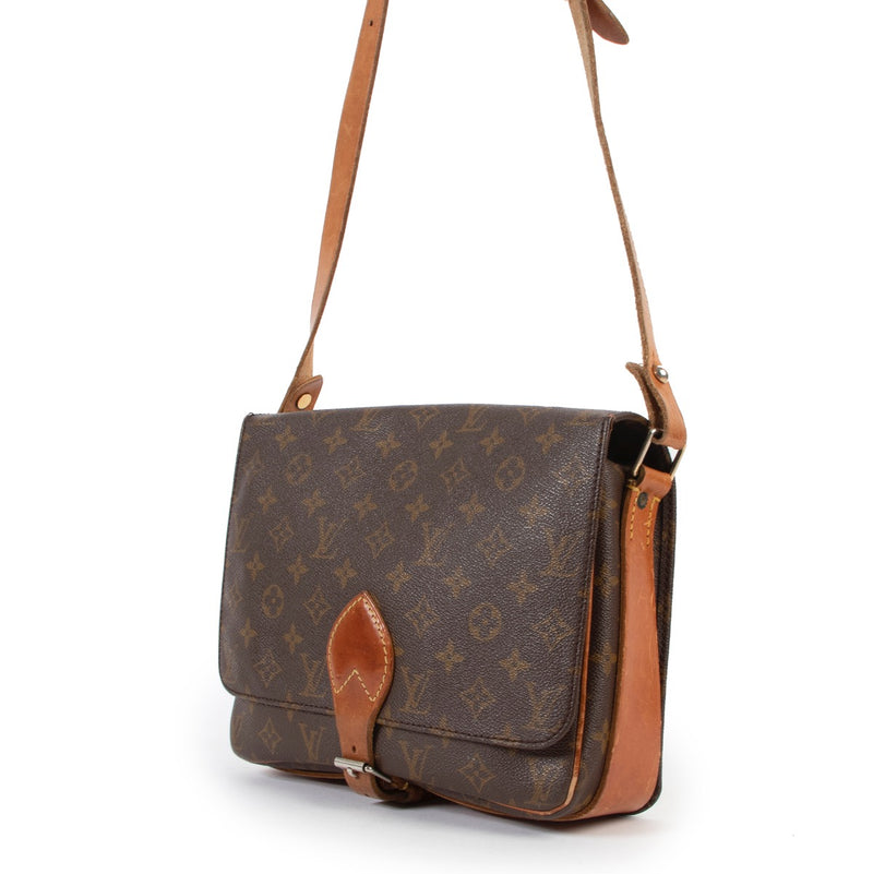 Shop safe online at Labellov in Antwerp this 100% authentic second hand Louis Vuitton Monogram Cartouchière Crossbody Bag