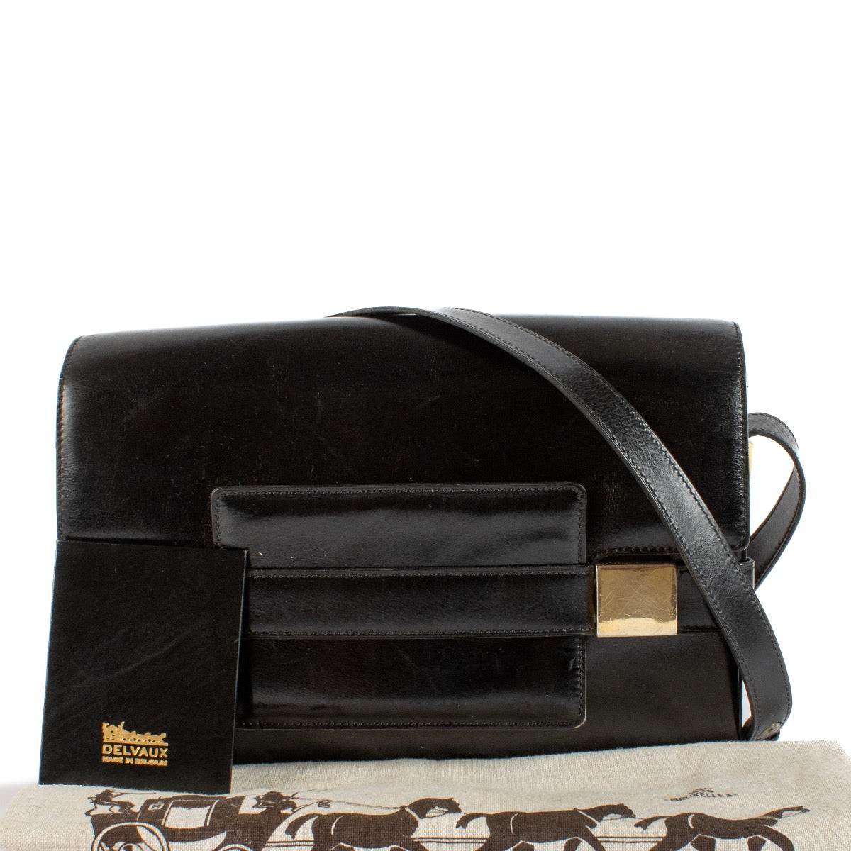 Shop safe online at Labellov in Antwerp, Brussels and Knokke this. 100% authentic second hand Delvaux Vintage Black Box Calf Madame Bag.