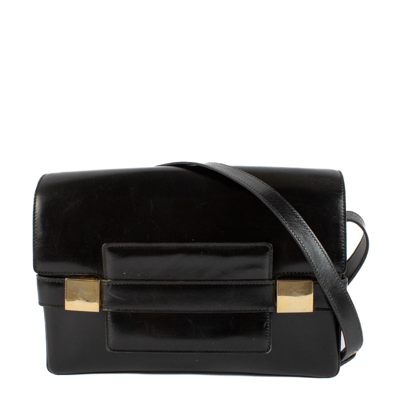 Shop safe online at Labellov in Antwerp, Brussels and Knokke this. 100% authentic second hand Delvaux Vintage Black Box Calf Madame Bag.