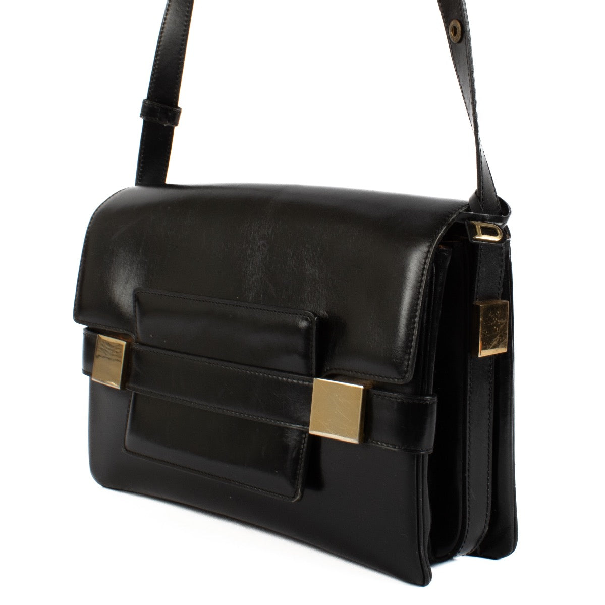 Shop safe online at Labellov in Antwerp, Brussels and Knokke this. 100% authentic second hand Delvaux Vintage Black Box Calf Madame Bag.