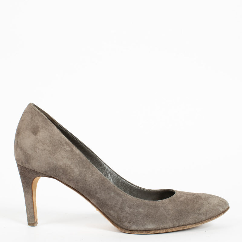 Authentic preloved Sergio Rossi Grey Pumps on Labellov.com
