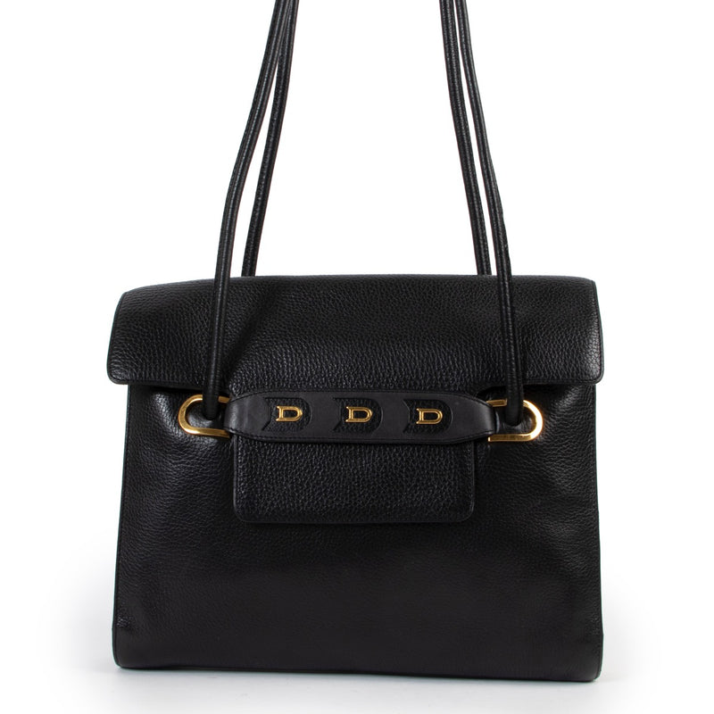 Shop safe online at Labellov in Antwerp this 100% authentic second hand Delvaux Black DDD Shoulder Bag