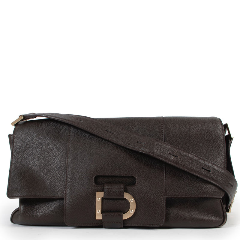 Shop safe online at Labellov in Antwerp this 100% authentic second hand Delvaux Café Brown Le Colette GM Crossbody Bag