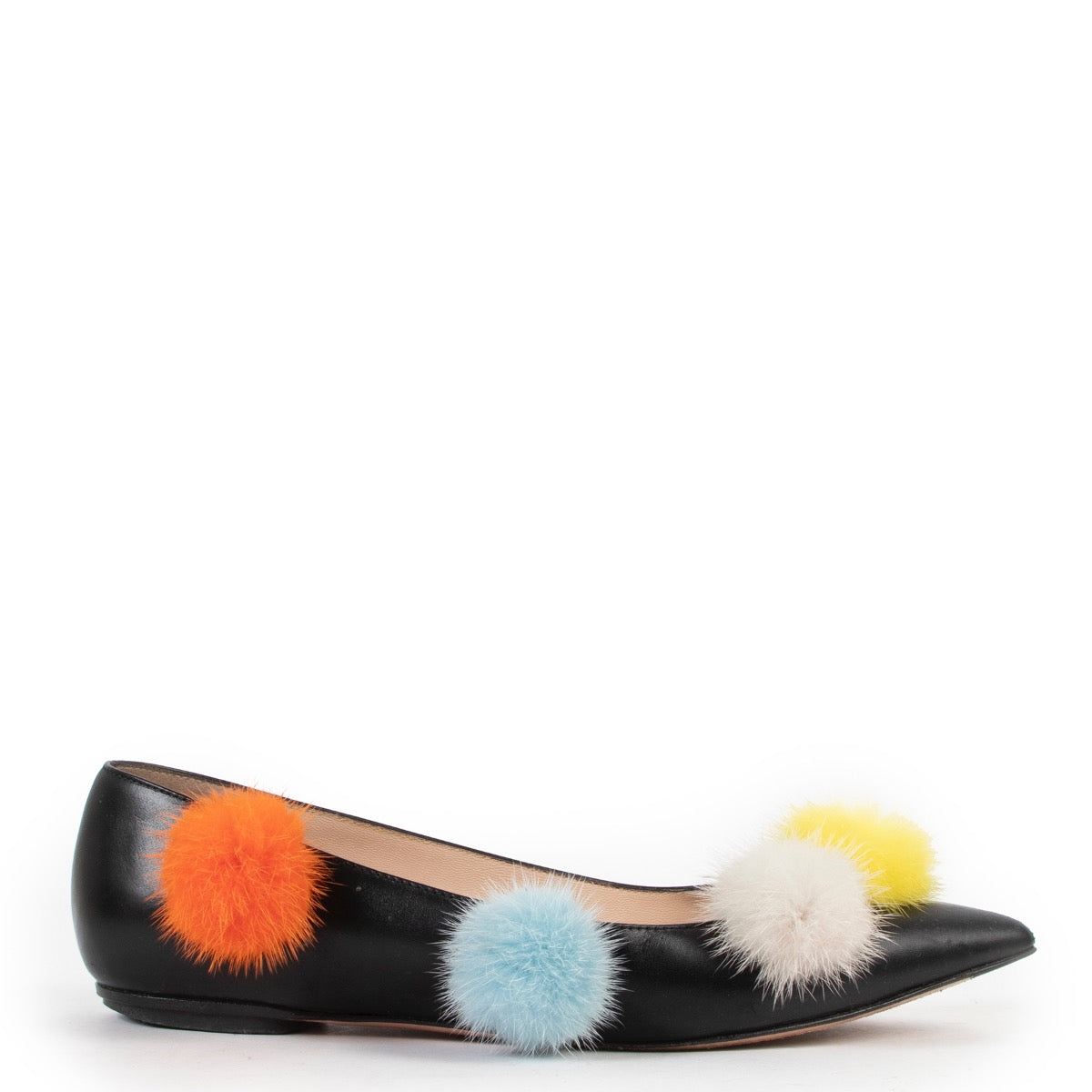 Shop safe online at Labellov in Antwerp this 100% authentic second hand Fendi Black Pom Pom Ballerina Flats - Size 36