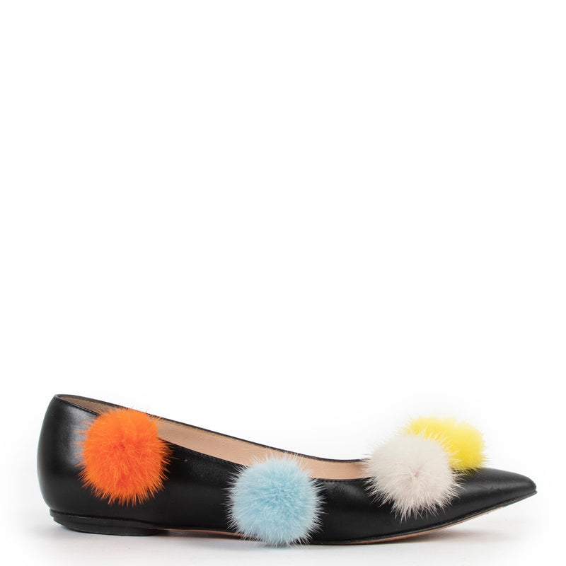 Shop safe online at Labellov in Antwerp this 100% authentic second hand Fendi Black Pom Pom Ballerina Flats - Size 36