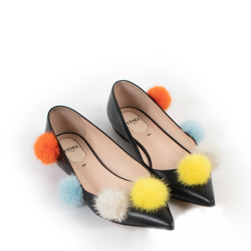 Shop safe online at Labellov in Antwerp this 100% authentic second hand Fendi Black Pom Pom Ballerina Flats - Size 36