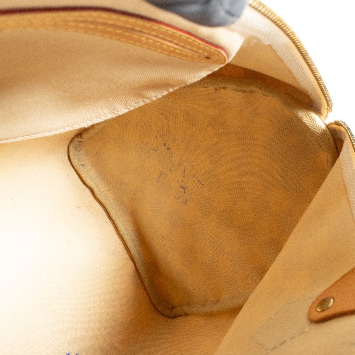 shop 100% authentic second hand Louis Vuitton Damier Azur Speedy 35 on Labellov.com