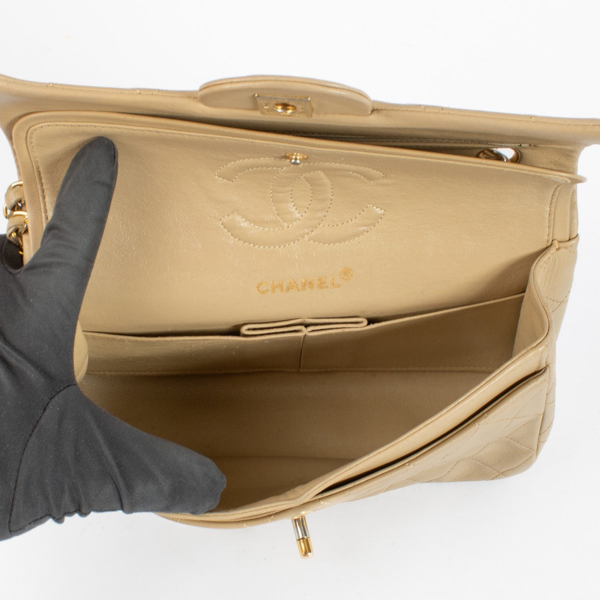 Shop 100% authentic secondhand Chanel Vintage Beige Medium Lambskin Classic Double Flap Bag on Labellov.com