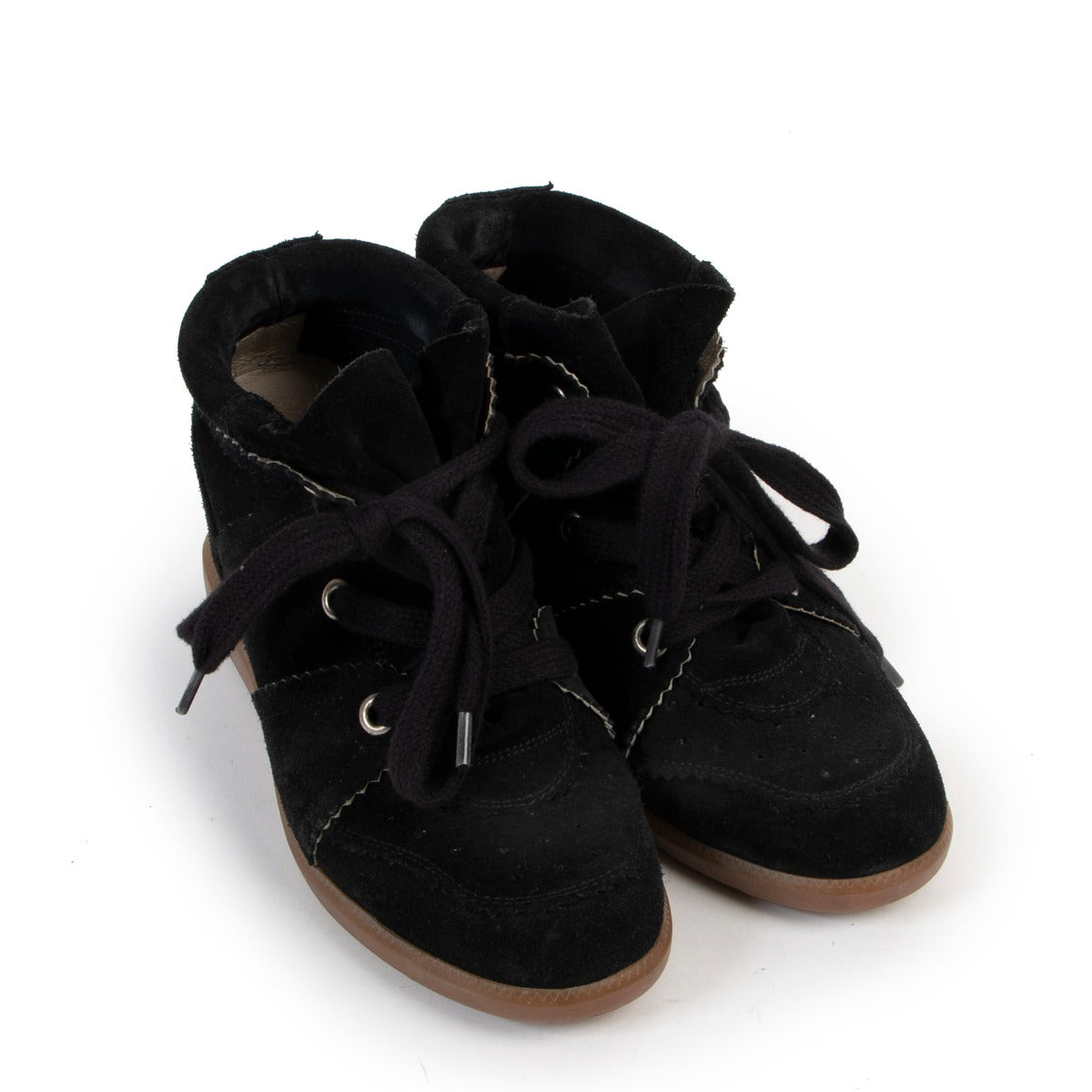 Shop authentic second hand luxury high-end designer Isabel Marant Bobby Black Suede Sneakers at Labellov