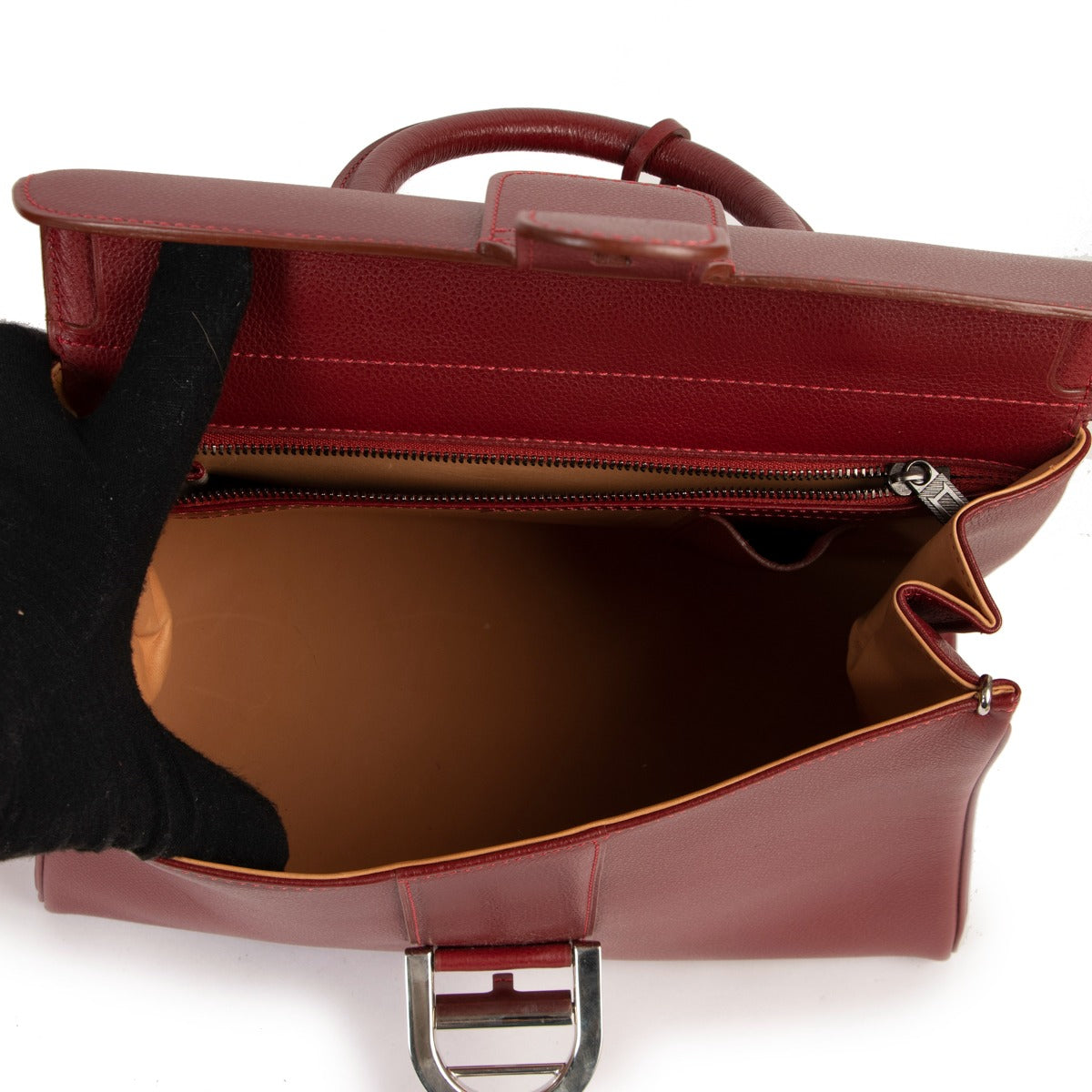 Shop second hand designer Delvaux Burgundy Brillant MM Shoulder Bag in Antwerp by Labellov