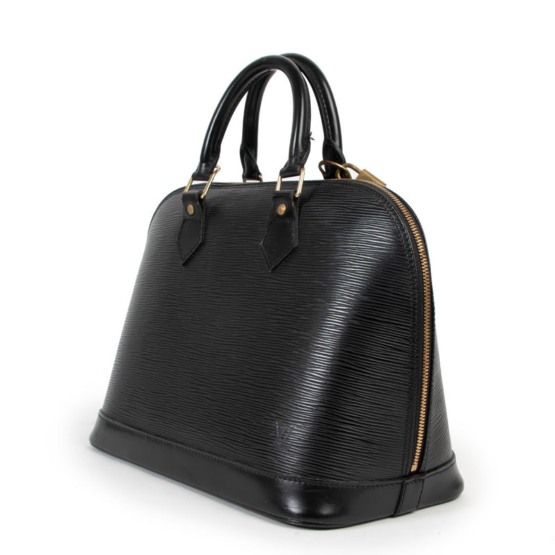 Shop now your favorite pre-loved Louis Vuitton handbags, at Labellov.