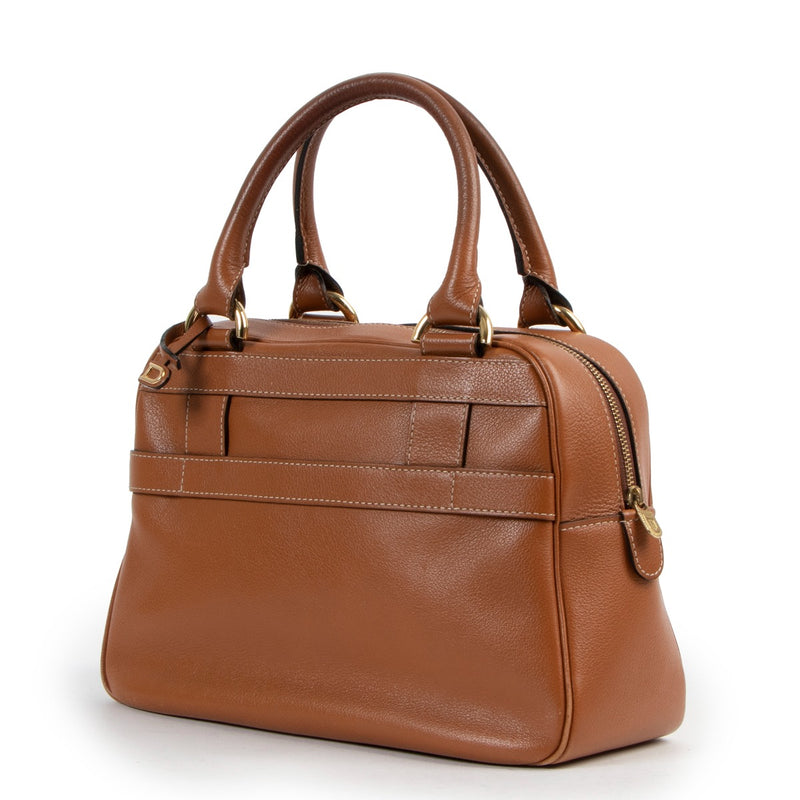 Shop now your favorite 100% authentic Delvaux handbags, at Labellov.