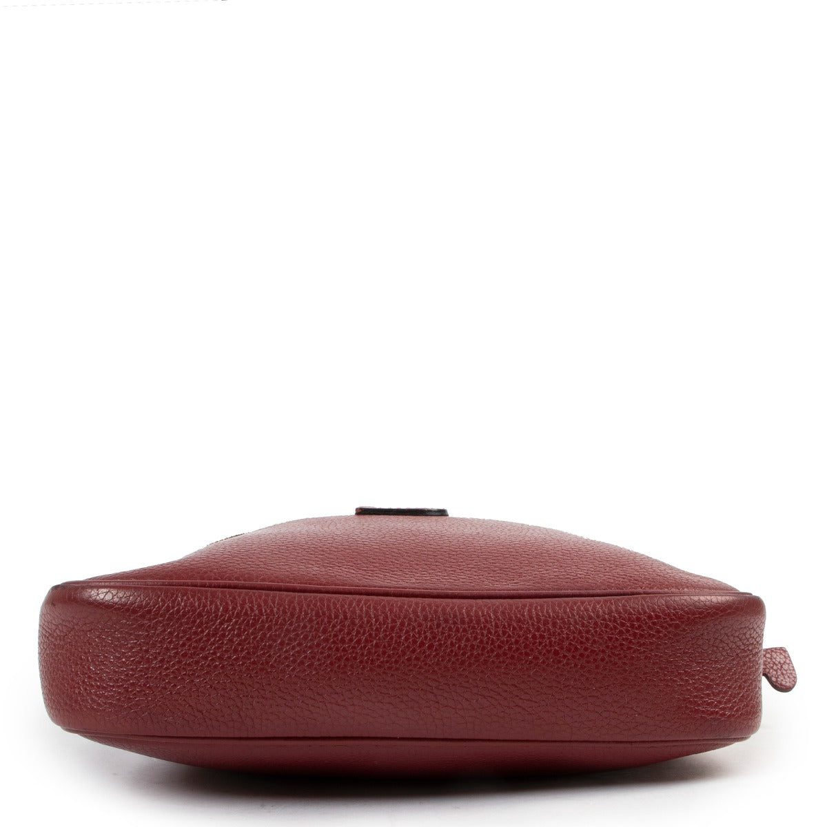 Buy an authentic second hand Delvaux Macao Burgundy Leather Crossbody in good condition at Labellov.