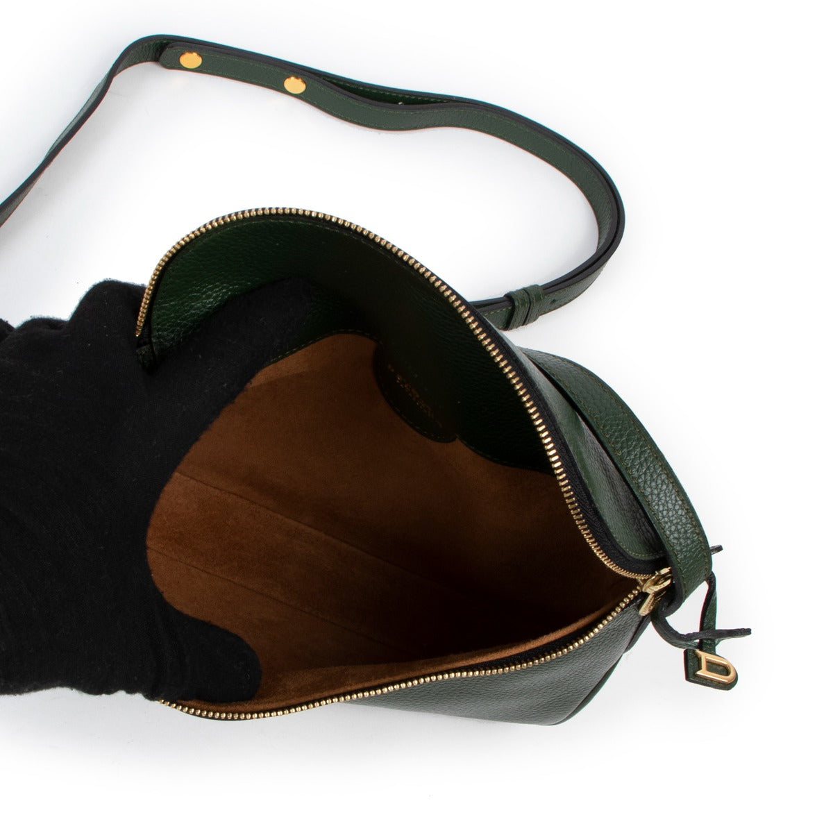 Shop now your favorite pre-loved designer handbags, at Labellov.