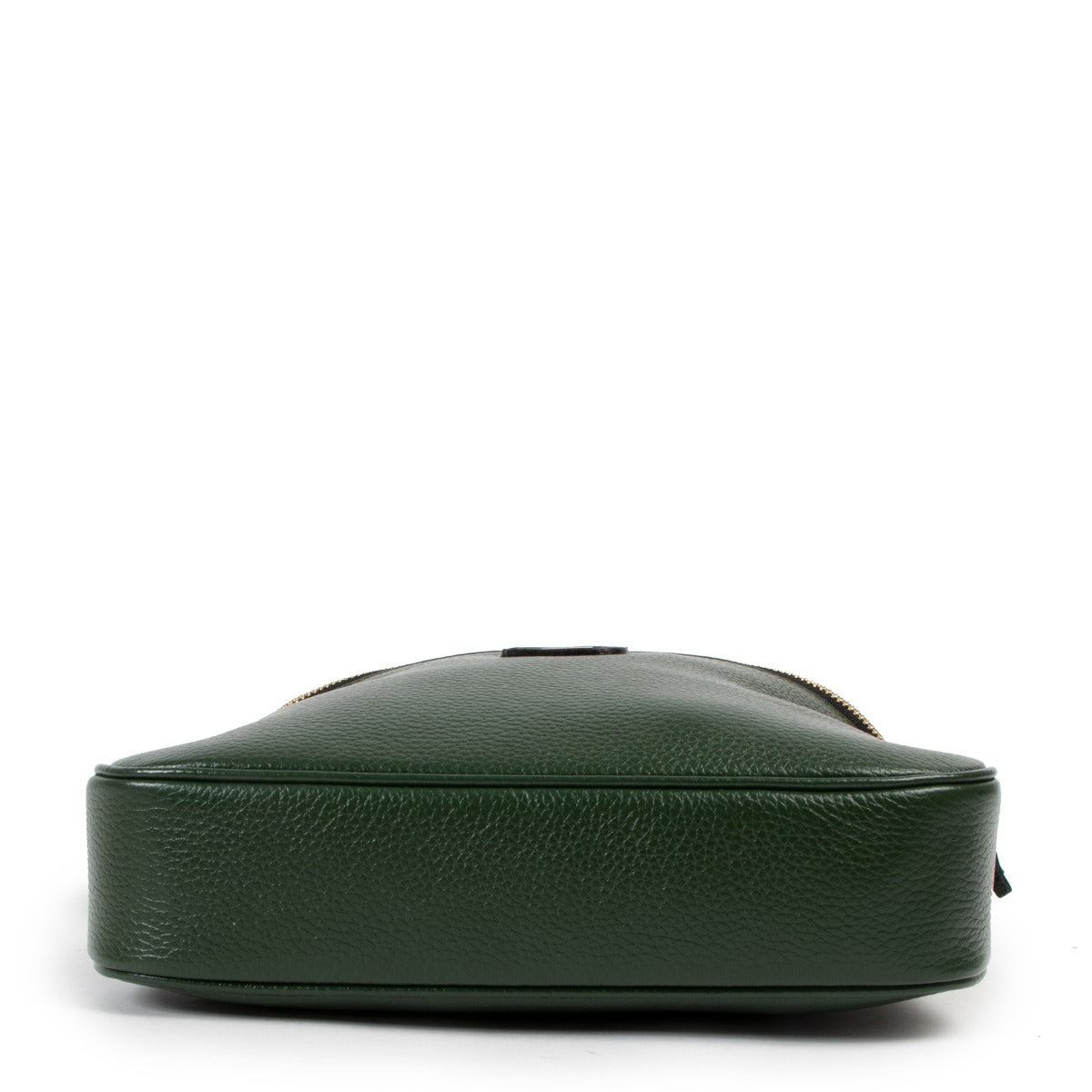 Shop now your favorite pre-loved designer handbags, at Labellov.
