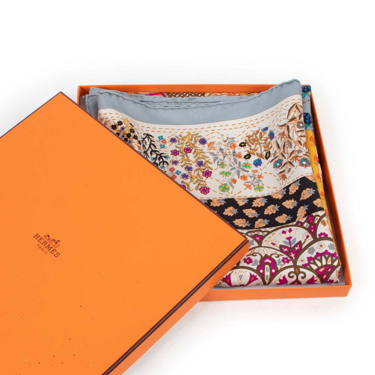 Shop now your favorite pre-loved designer accesoires, at Labellov.