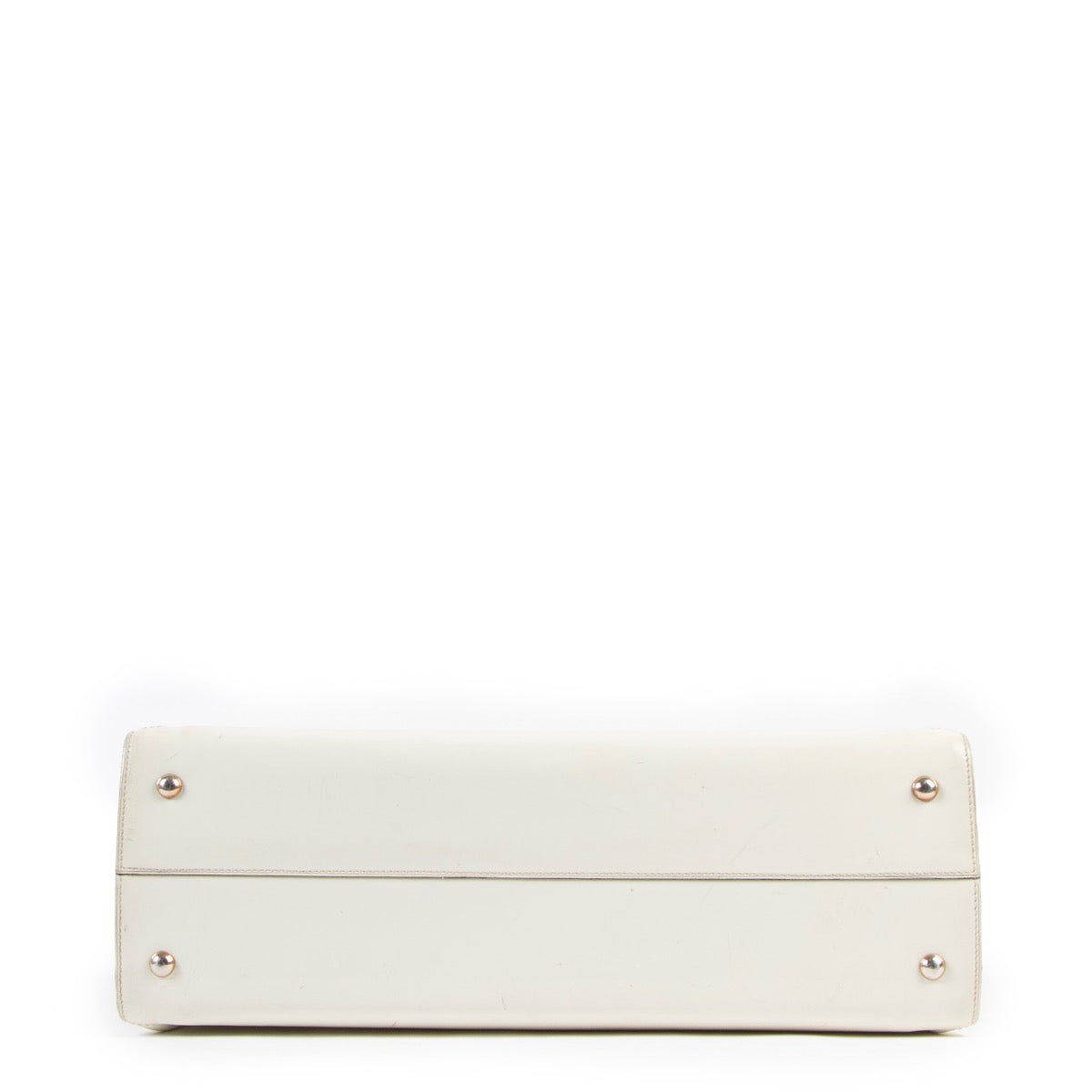 Buy online an authentic second hand Delvaux white patent leather shoulder bag in preloved condition at Labellov in Anwterp.