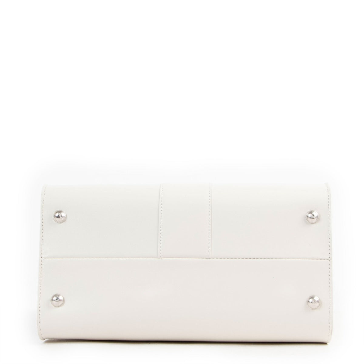 Buy online an authentic second hand Delvaux Brillant MM L'Humour ( Ceci n'est pas un Delvaux) Limited Edition in very good condition at Labellov in Antwerp.