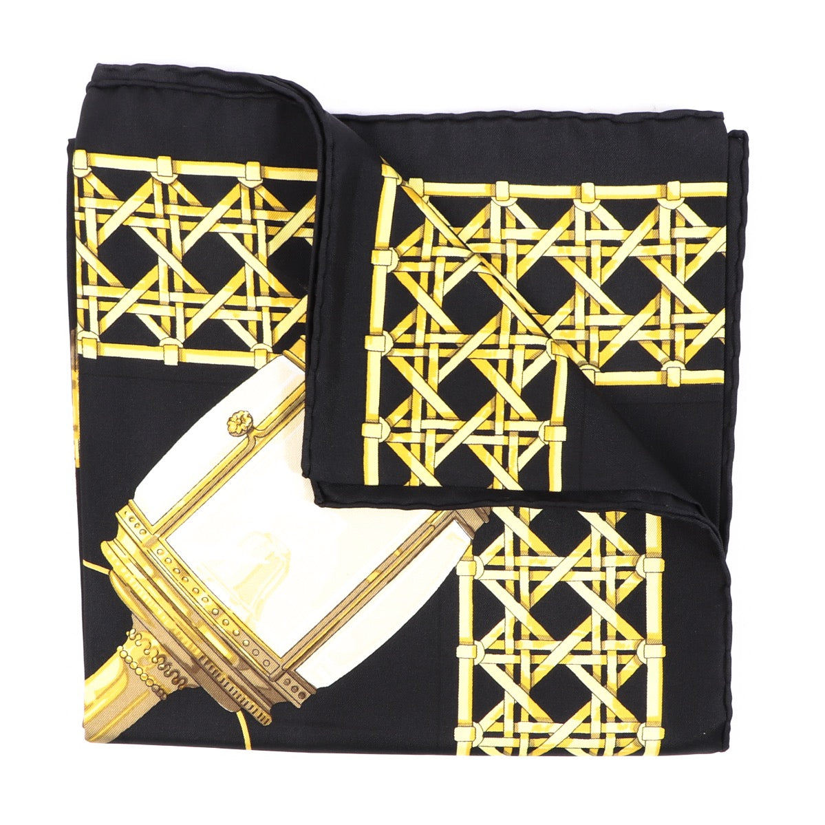 Buy an authentic Hermès Carré Feux de Route Silk Scarf in excellent condition at Labellov in Antwerp.