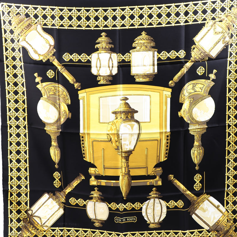 Buy an authentic Hermès Carré Feux de Route Silk Scarf in excellent condition at Labellov in Antwerp.