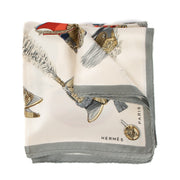 Shop safe online at Labellov in Antwerp, Brussels and Knokke this 100% authentic second hand Hermès Light Grey 'Aincre' Carré 90 Silk Scarf