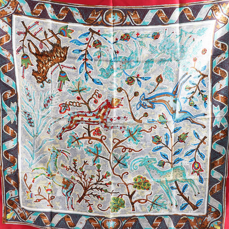 Buy an authentic Hermès Carré Pavement Silk Scarf in excellent condition at Labellov in Antwerp.
