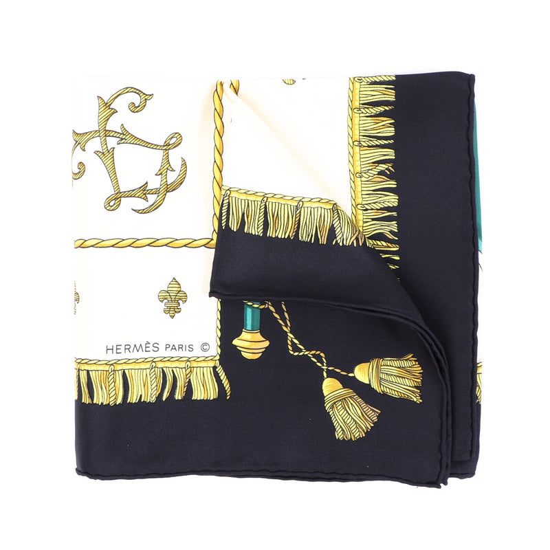 Buy an authentic Hermès Carré Vue du Carrosse De La Galère La reale Silk Scarf in excellent condition at Labellov in Antwerp.