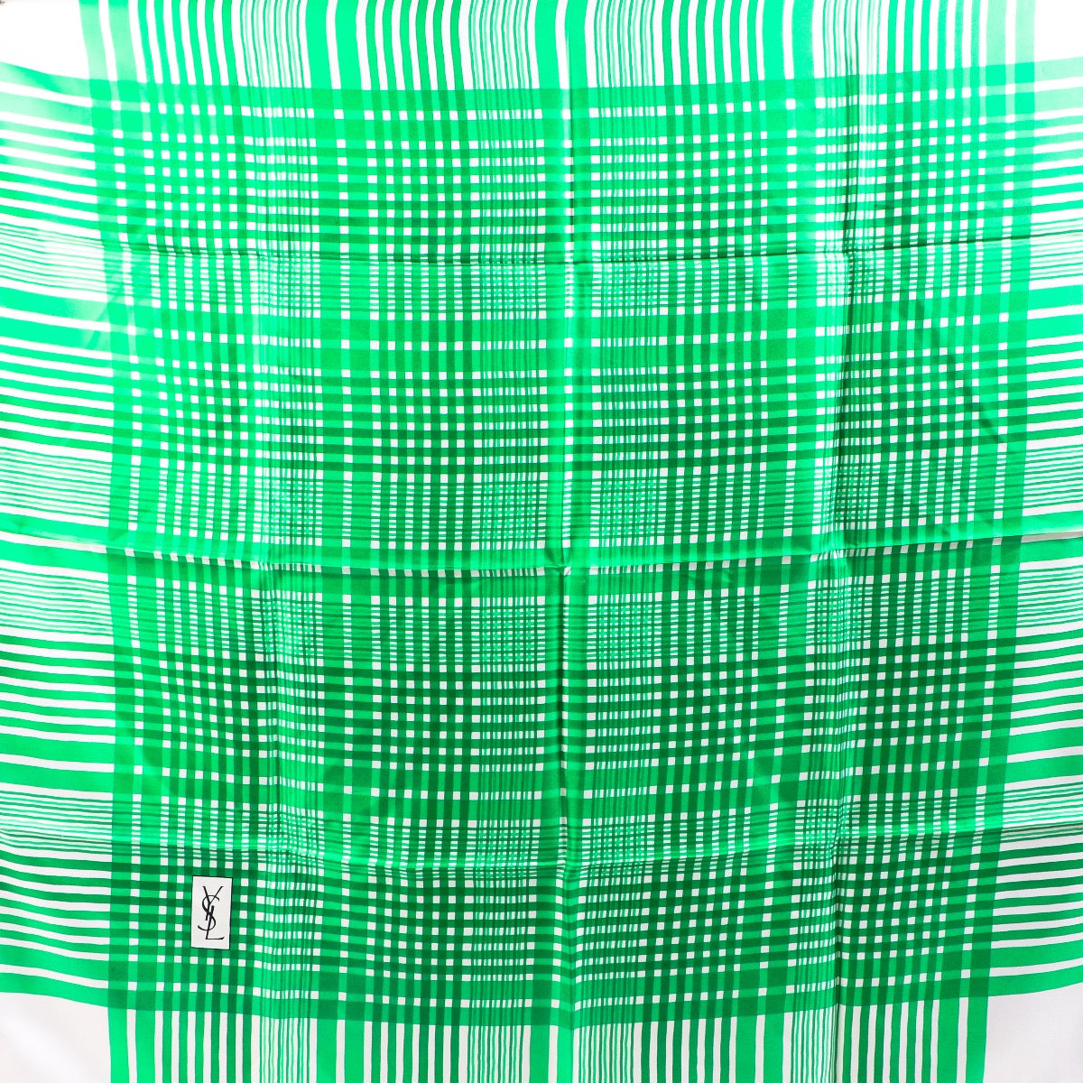 Buy an authentic Saint Laurent Carré Green Silk Scarf in very good condition at Labellov in Antwerp.