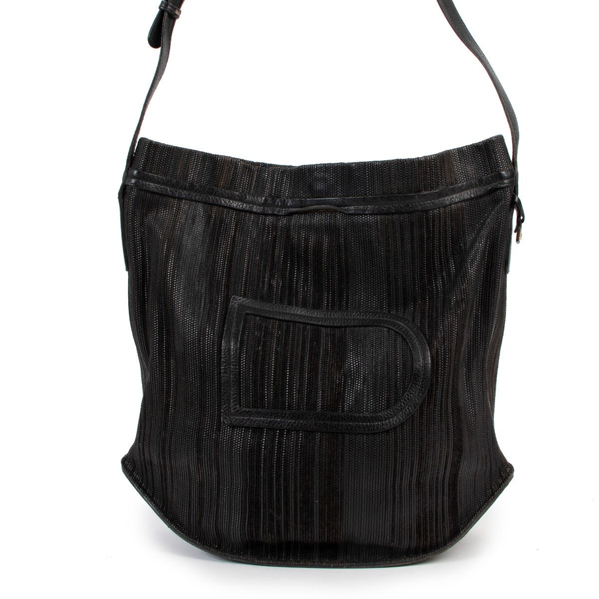 Shop now your favorite 100% authentic Delvaux bags, at Labellov.