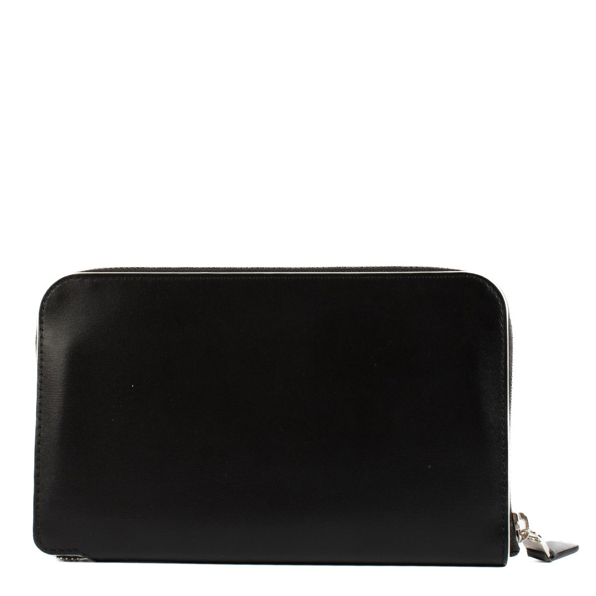 Shop safe online at Labellov in Antwerp, Brussels and Knokke this 100% authentic second hand Delvaux Black Magritte Wallet