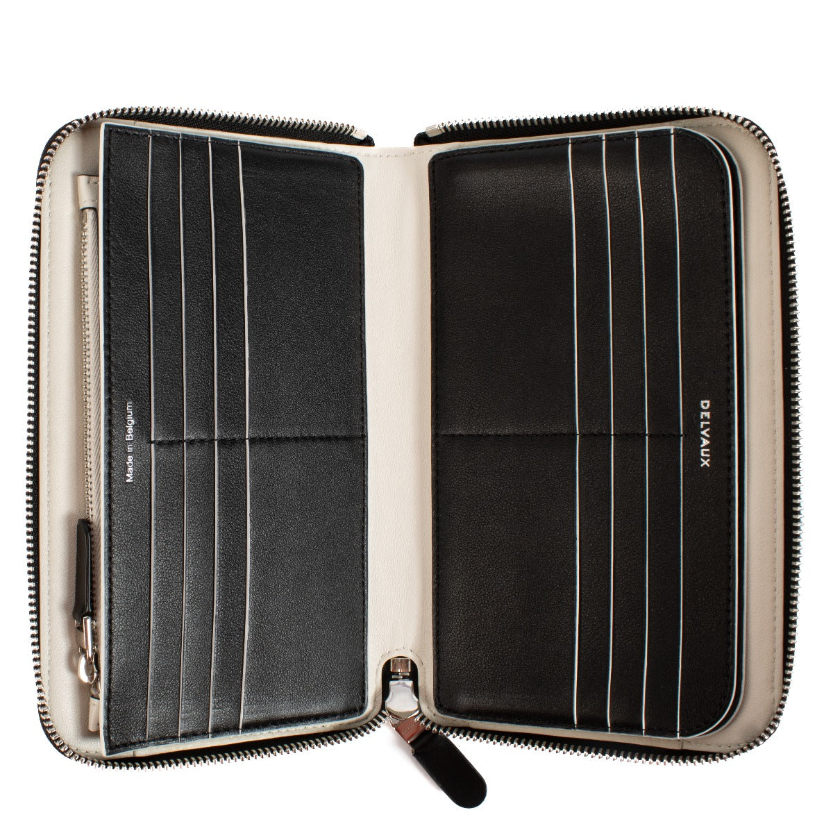 Shop safe online at Labellov in Antwerp, Brussels and Knokke this 100% authentic second hand Delvaux Black Magritte Wallet