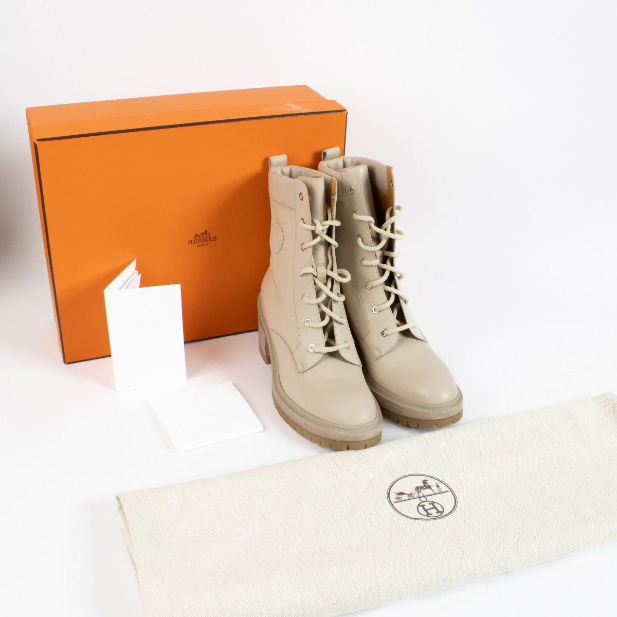 shop 100% authentic second hand Hermès Beige Bridge Boots - Size 40 on Labellov.com
