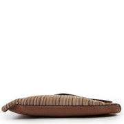 Buy online an authentic second hand Delvaux clutch in preloved condition at Labellov in Antwerp.