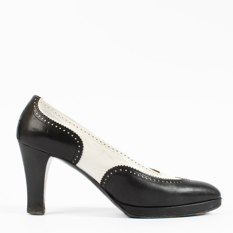 shop 100% authentic second hand Hermès Black Brogue Pumps - Size 38 on Labellov.com
