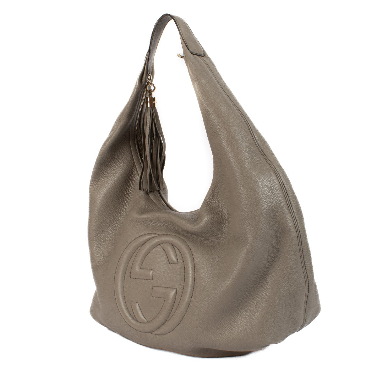 Shop safe online at Labellov in Antwerp, Brussels and Knokke this 100% authentic second hand Gucci Grey Pebbled Leather Soho Hobo Bag