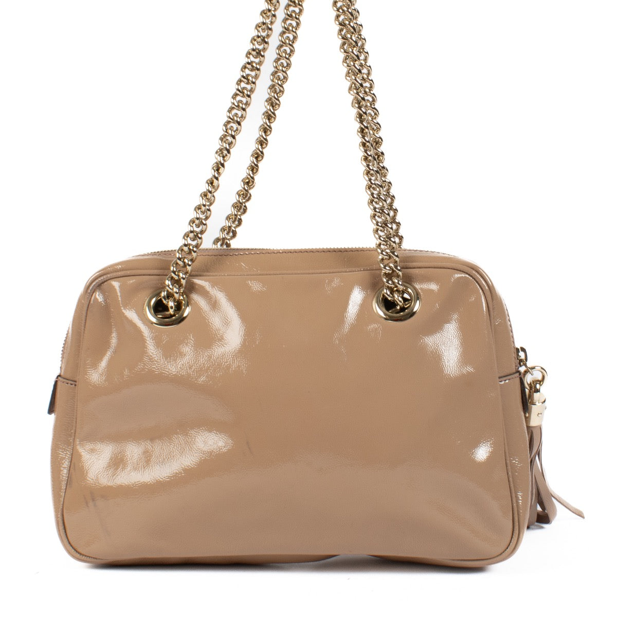 Shop safe online at Labellov in Antwerp, Brussels and Knokke this 100% authentic second hand Gucci Pink Patent Leather Soho Chain Shoulder Bag