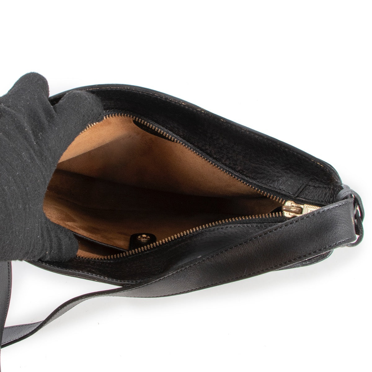 Shop safe online at Labellov in Antwerp this 100% authentic second hand Delvaux Black Leather Crossbody Bag