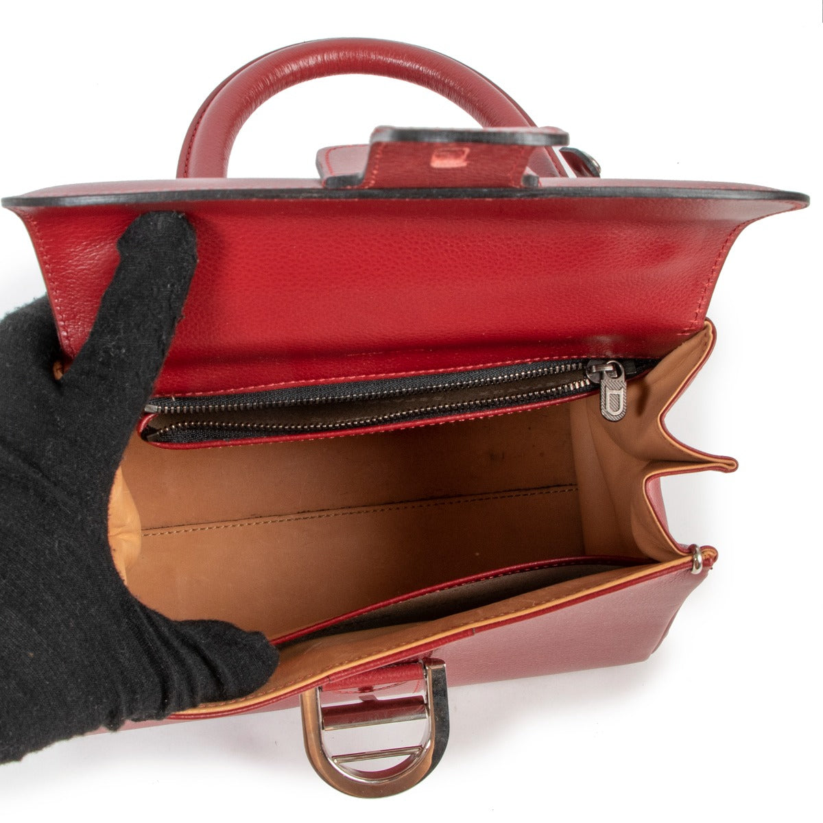 Shop now an authentic second hand Delvaux Brillant Handbag in very good condition at labellov in Antwerp.