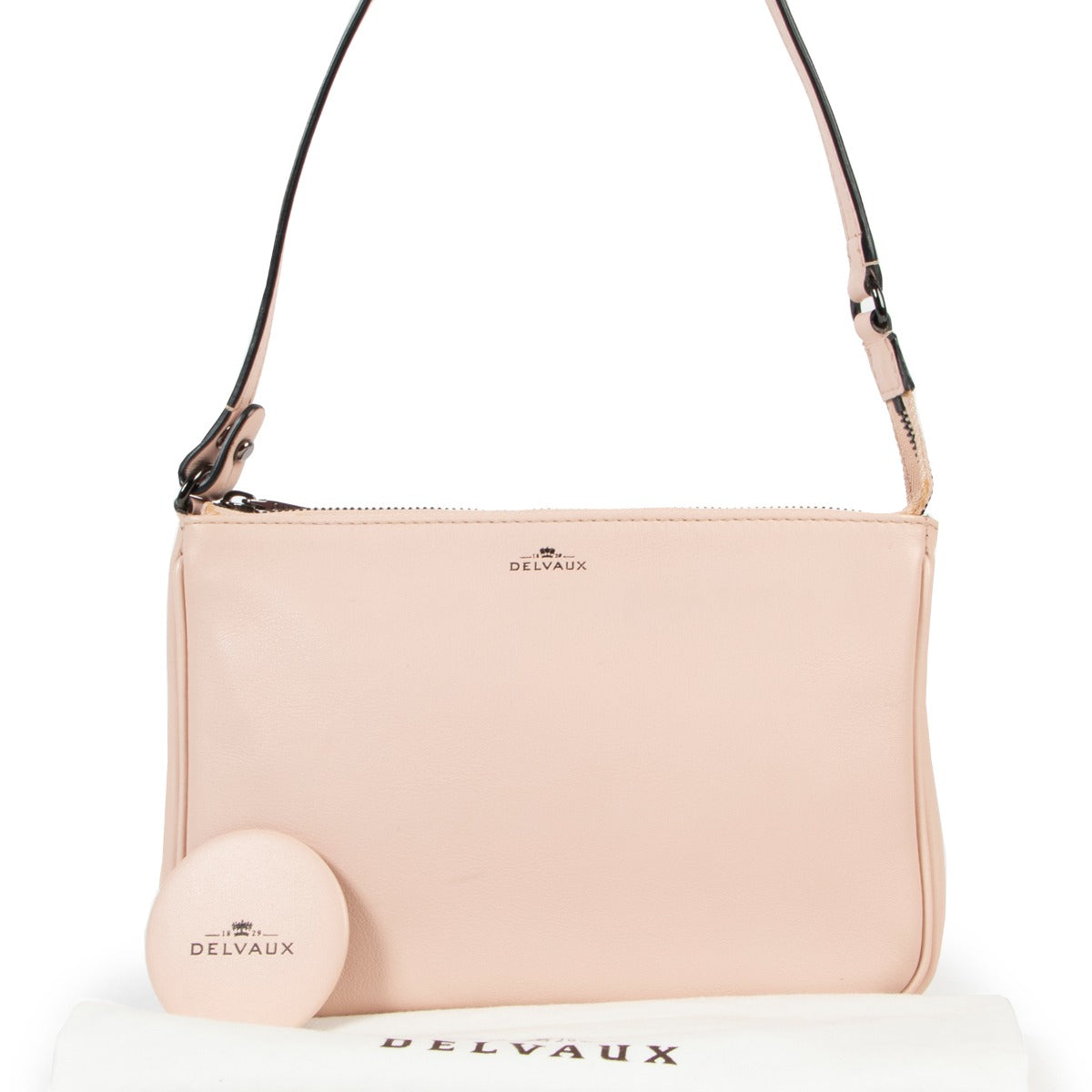 Buy online an authentic second hand Delvaux pink shoulder bag in good condition at Labellov in Antwerp.