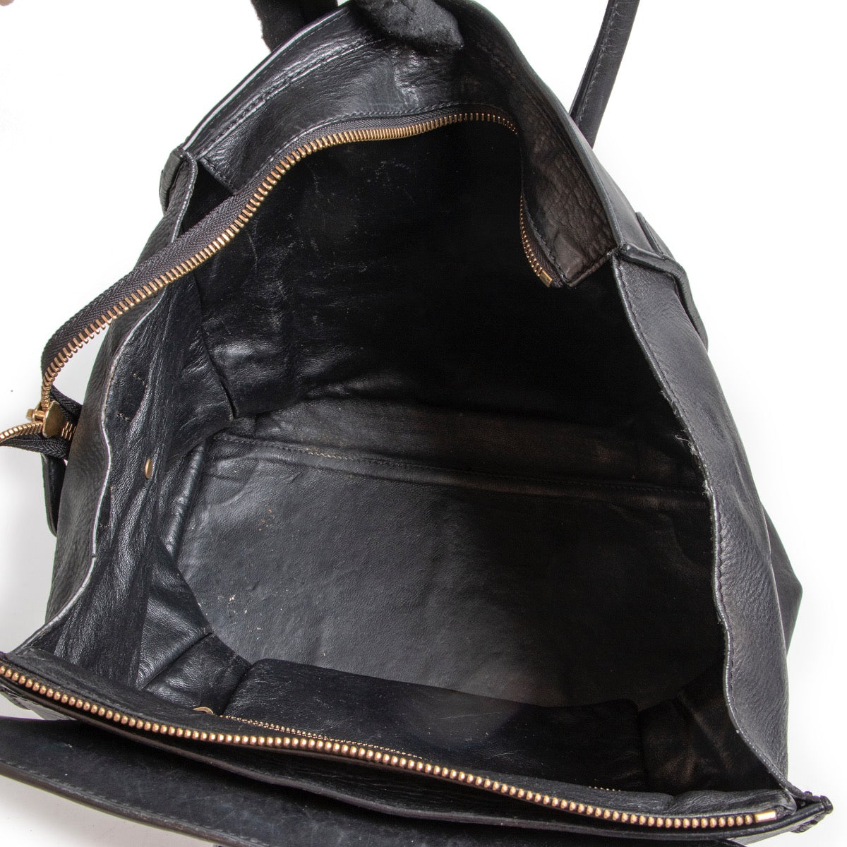 Buy an authentic second hand Celine Black Leather Luggage Bag in good-preloved condition at Labellov.