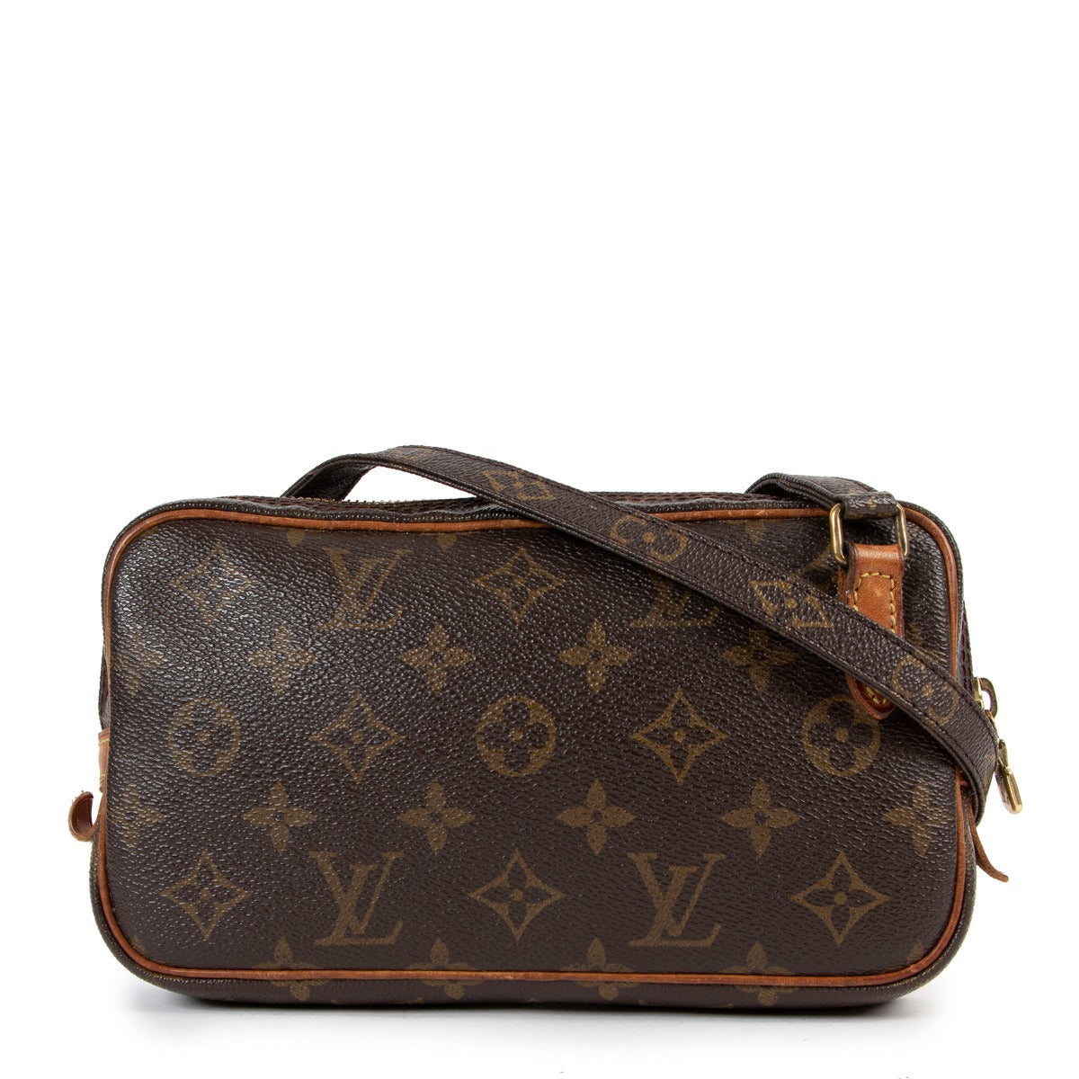 Shop safe online at Labellov in Antwerp this 100% authentic second hand Louis Vuitton Monogram Marly Crossbody
