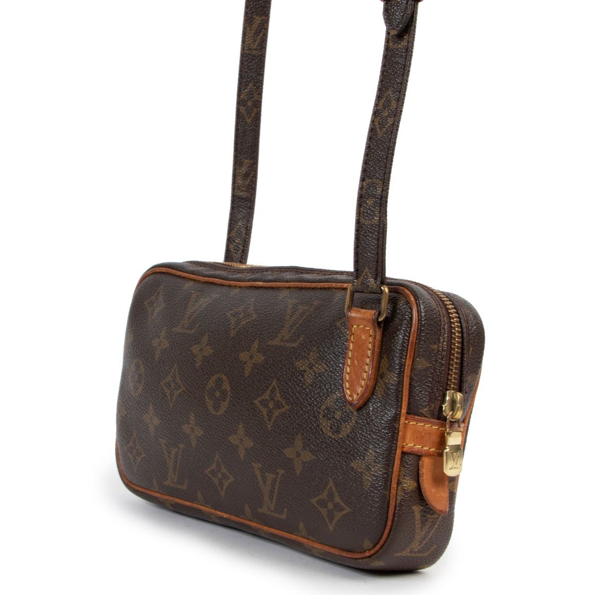 Shop safe online at Labellov in Antwerp this 100% authentic second hand Louis Vuitton Monogram Marly Crossbody