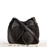 Shop safe online at Labellov in Antwerp this 100% authentic second hand Delvaux Dark Grey Desert Crossbody
