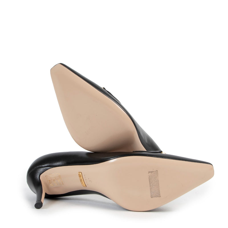 Shop second hand luxury designer Gucci Zumi Black Mid-heel Pumps at Labellov
