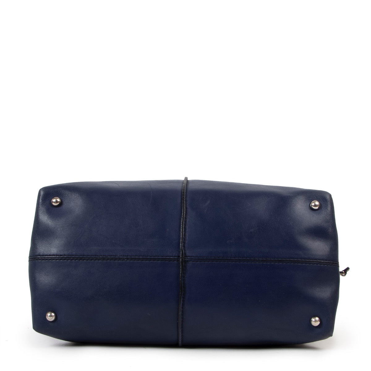 Buy online an authentic second hand Tod's Dark Blue leather D Styling Bauletto Top Handle in very good condition at Labellov in Antwerp