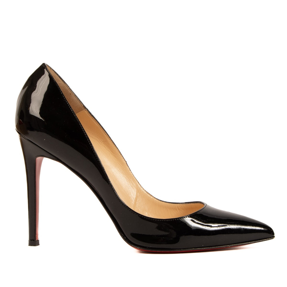shop safe online at Labellov in Antwerp, Brussels and Knokke these 100% authentic second hand Christian Louboutin Black Patent Calf Picalle 100 Pumps - size 40,5